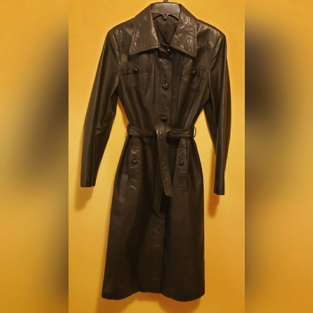 Vintage Black Leather Trenchcoat